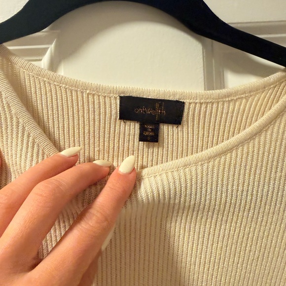 Women's Cream Puff Sleeve Top - Picture 6 of 7